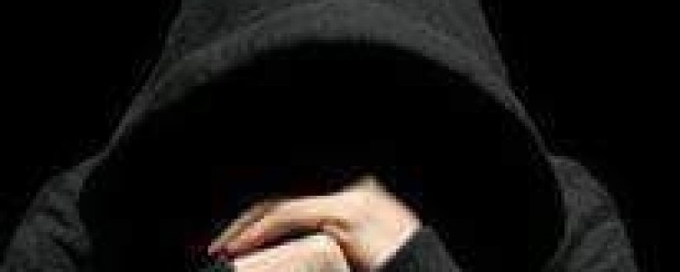 Perfuração de Metal, Informações sobre Perfuração de Metal